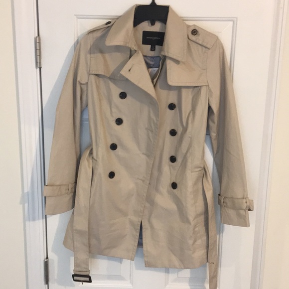 Banana Republic Jackets & Blazers - Banana Republic Trench Coat